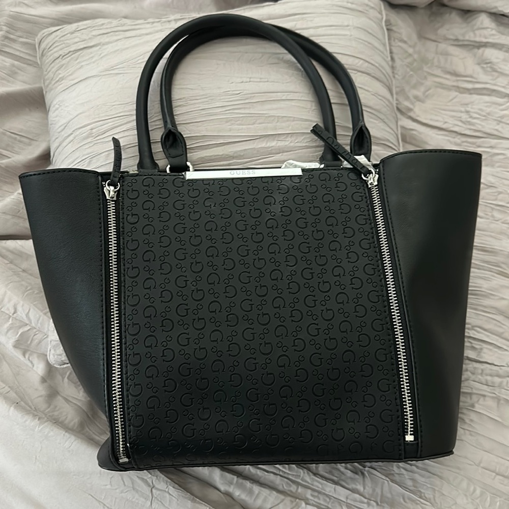 Medium Guess HandBag